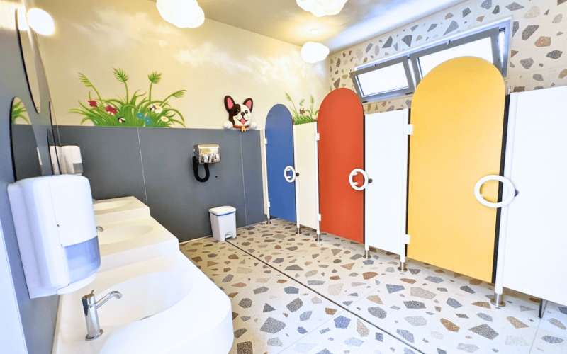 NUOVI BAGNI ZONA PISCINA: PIÙ COMFORT PER TUTTI