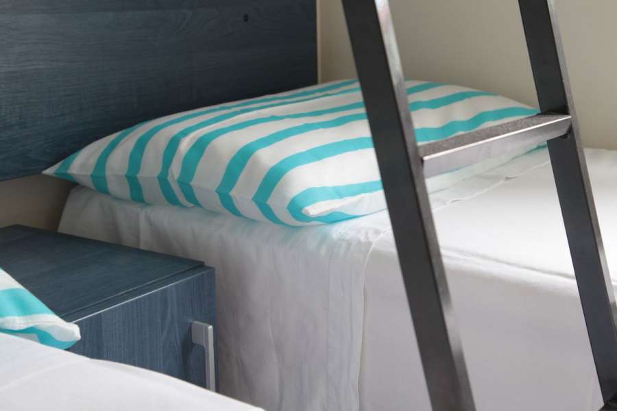 Campeggio Lago di Garda con casa mobile 2 camere da letto e bagno privato per vacanza con cane 3