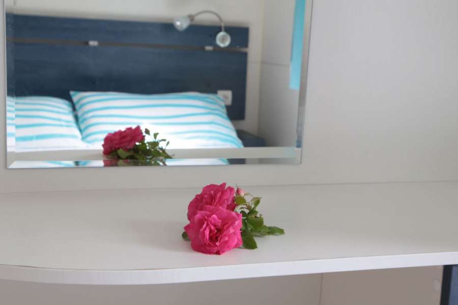 Campeggio Lago di Garda con casa mobile 2 camere da letto e bagno privato per vacanza con cane 4