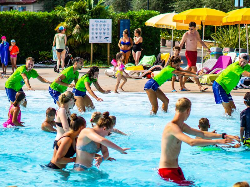 Campsite with swimming pool main lake garda